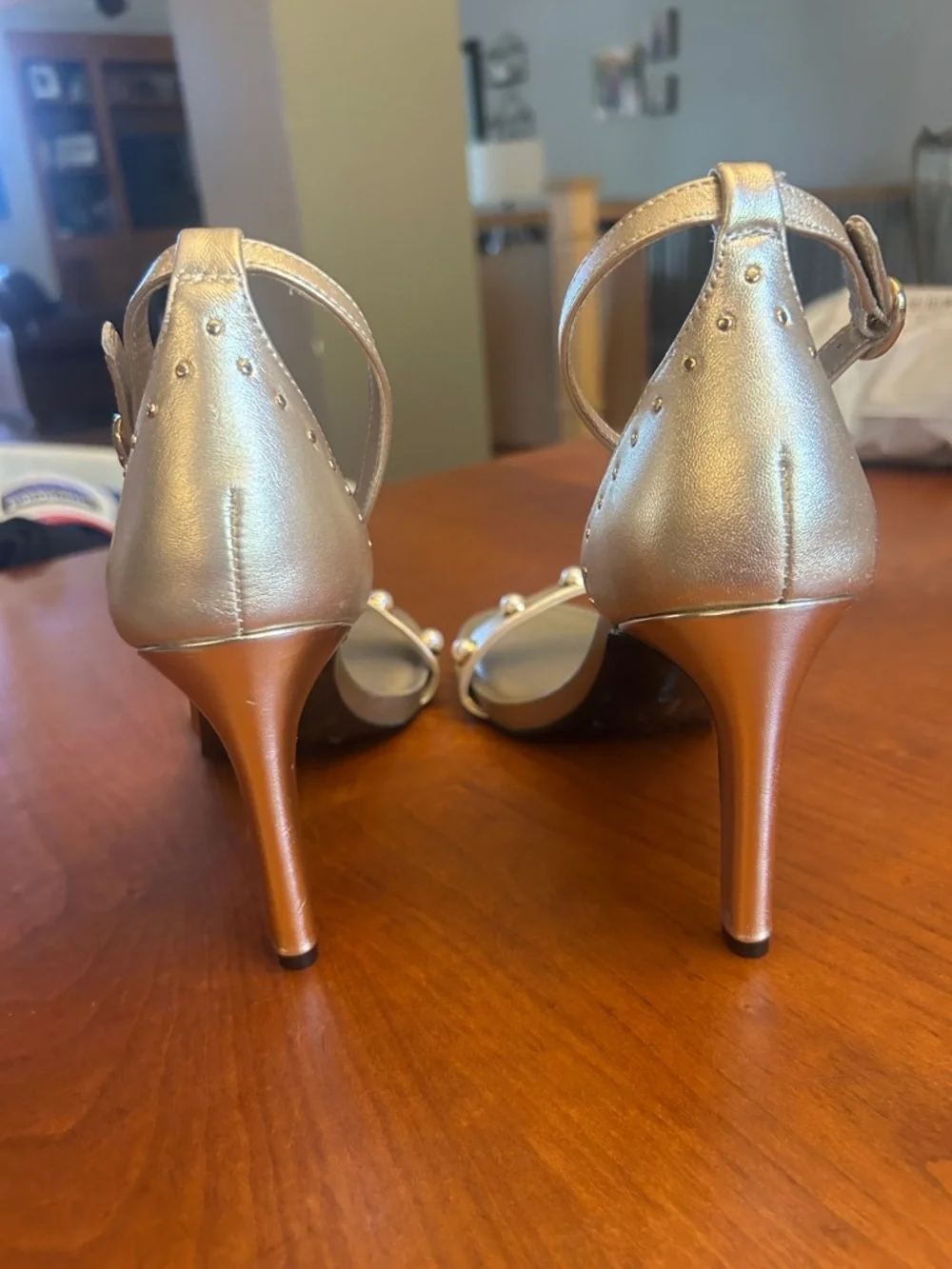 Karl Langerfeld Kenz Pearl Studded Ankle Strap Sandals in Gold Size 8.5 NEW
